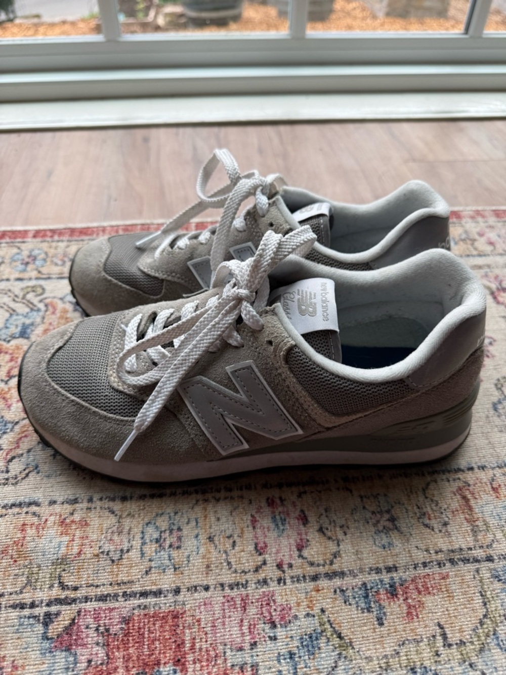 New Balance Women’s 574 Core 8.5 - Picture 4 of 10